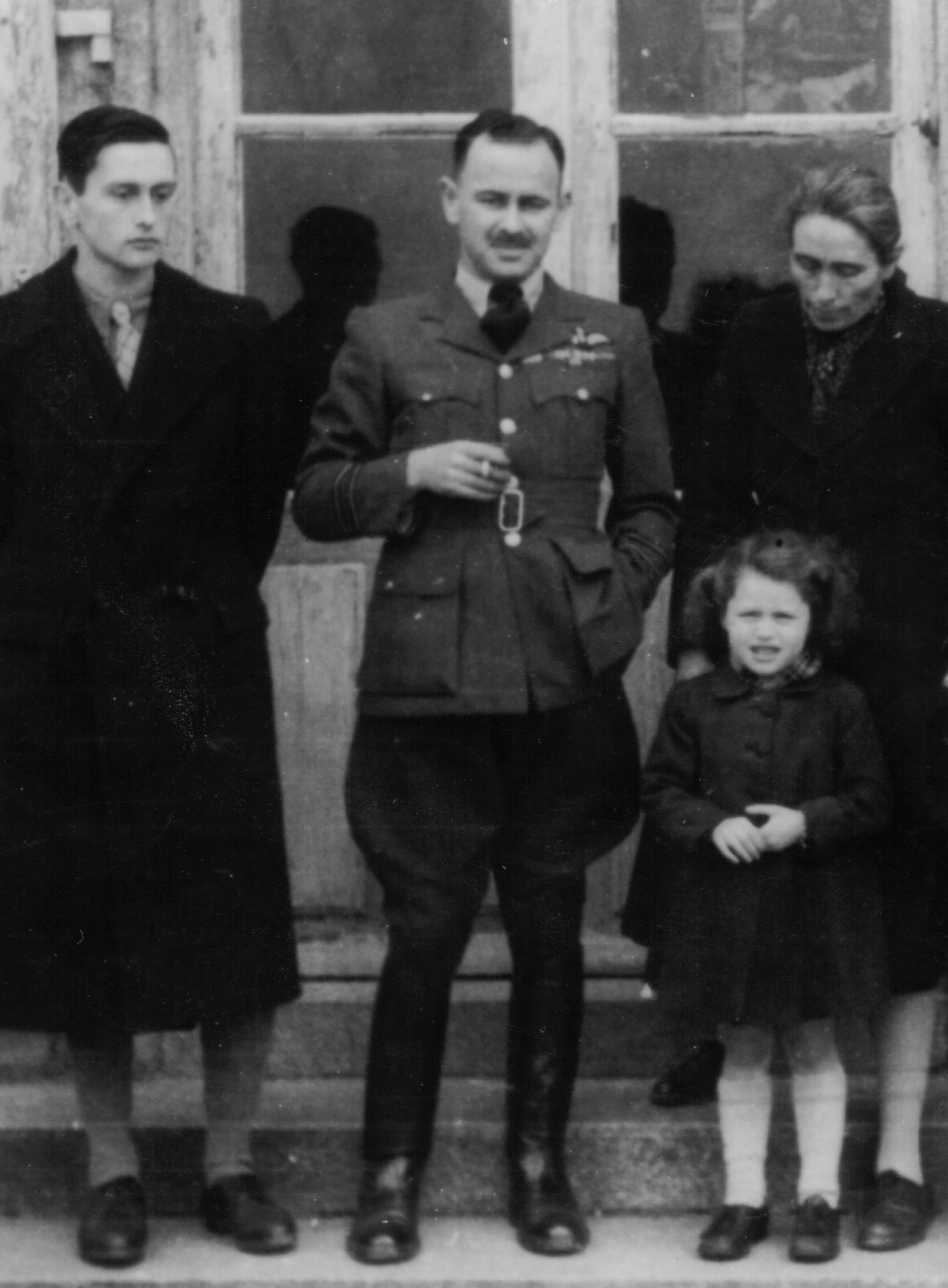 FrenchFamily1945.jpg